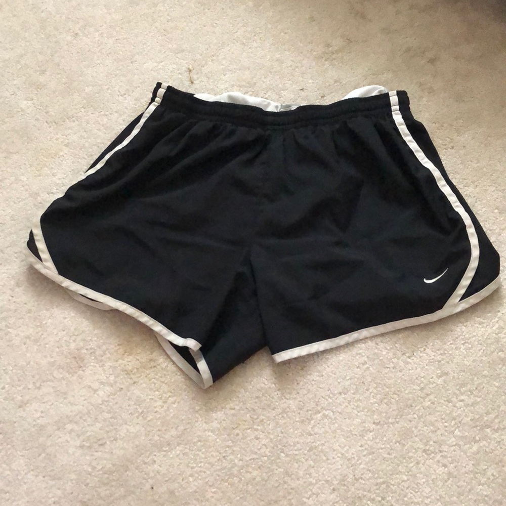 Nike running shorts size XL in kids